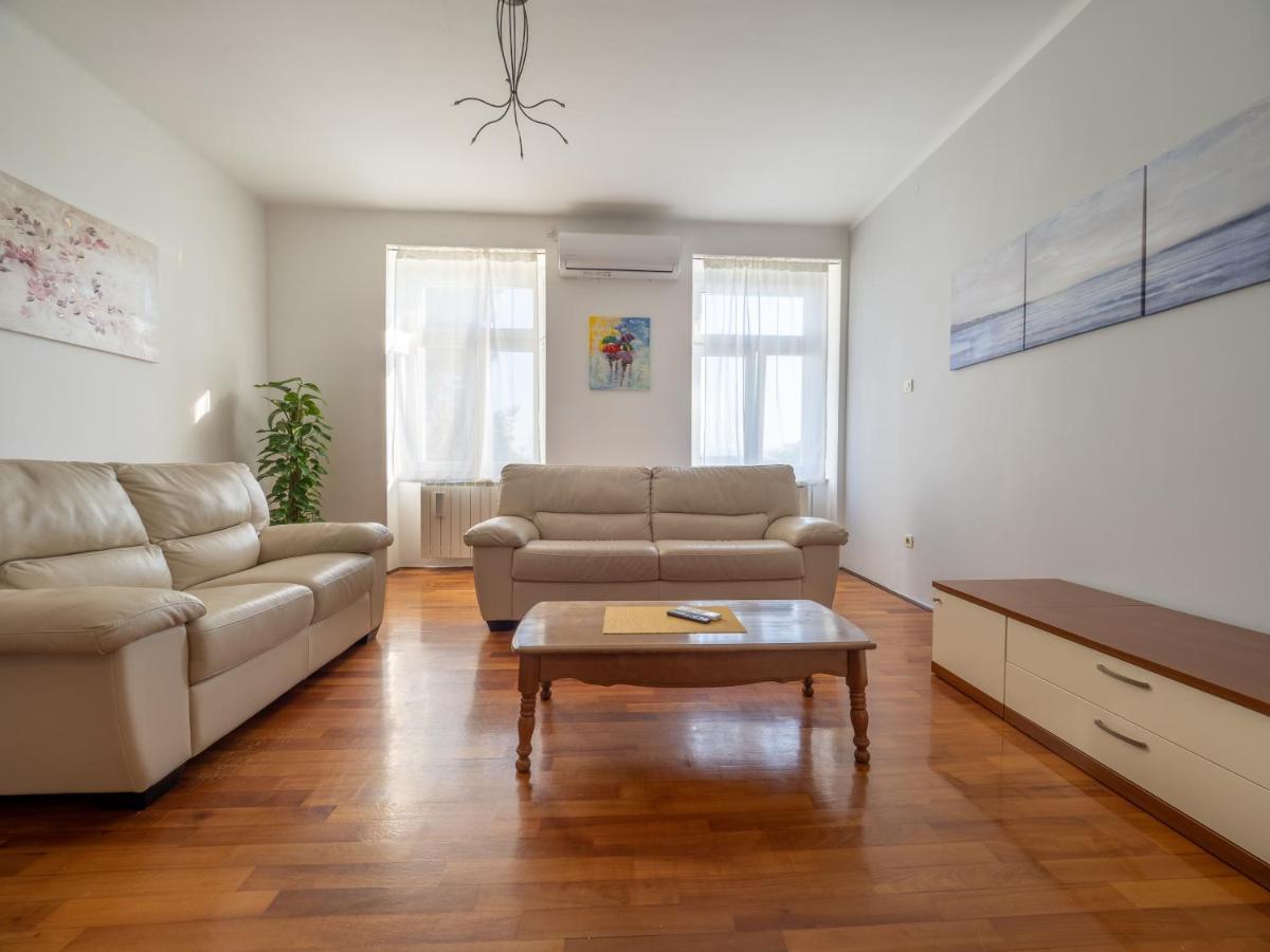 Classy And Sunny Apartment In Rijeka Exterior foto
